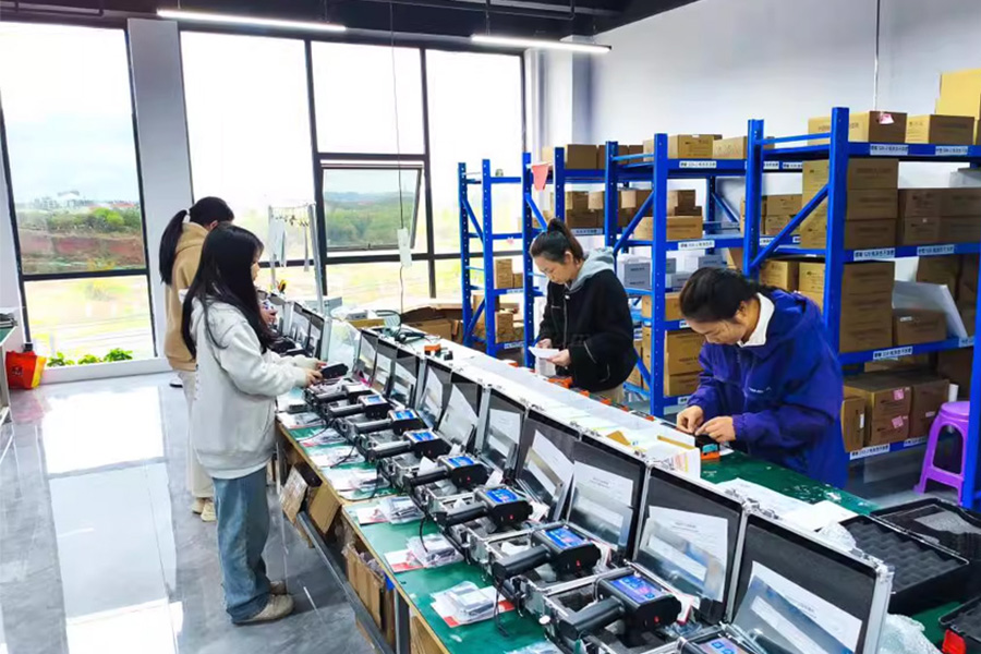 How Ink Adhesion Varies Across Different Plastic Materials