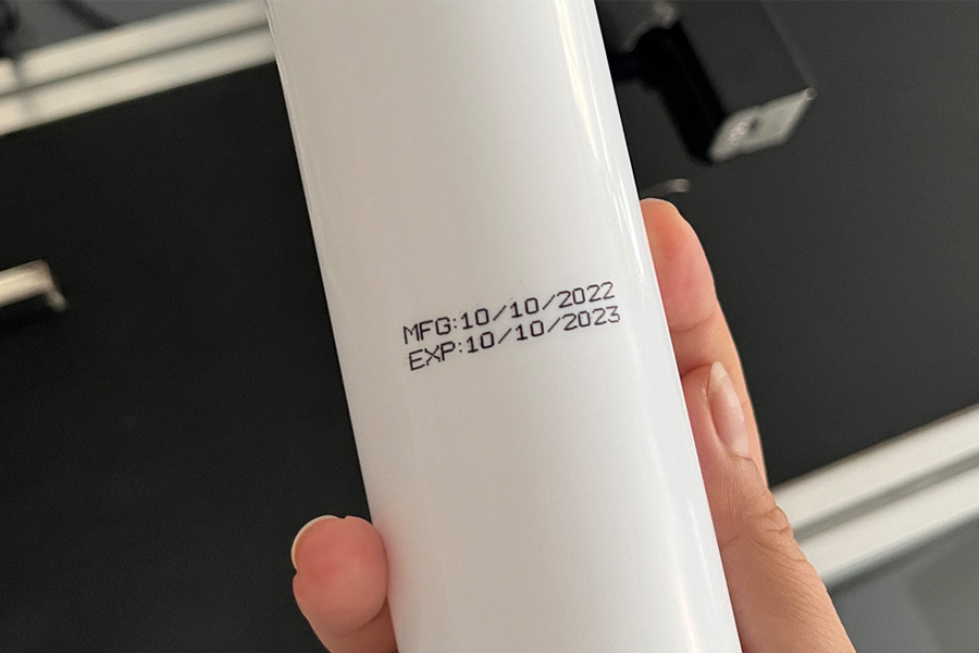 Choosing the Right Ink for Non-Porous Plastic Surfaces